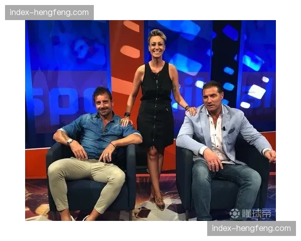 通讯：从边锋到边翼卫——剖析朗斯球员弗兰科夫斯基的防守转型之路